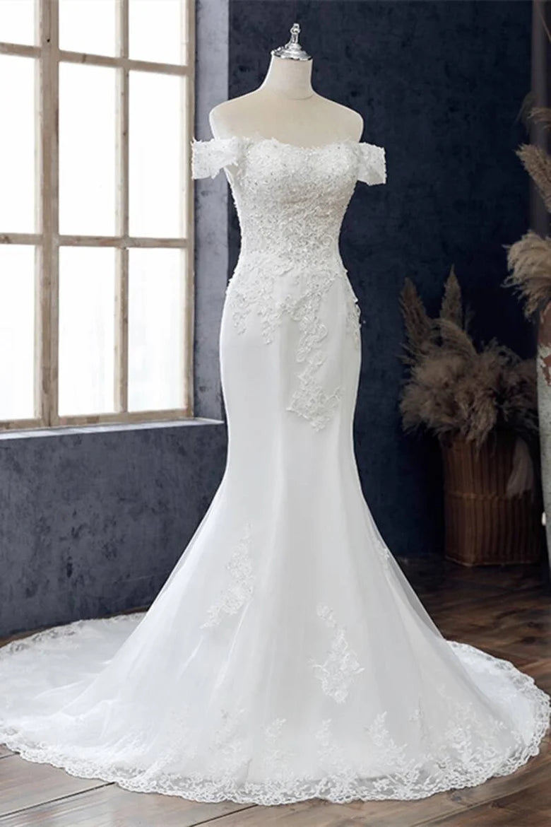 Robe de mariée sirène en dentelle à épaules dénudées